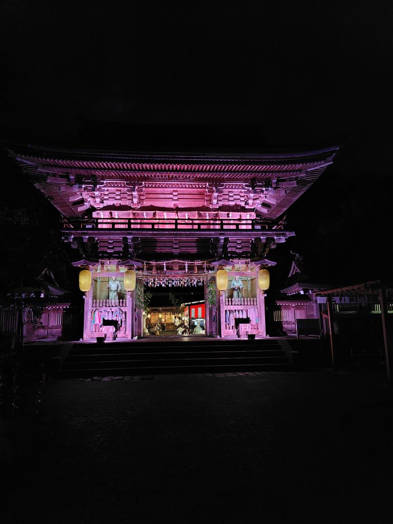 伊佐須美神社　楼門（夜）